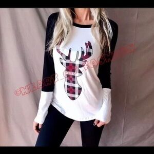 Holiday Christmas Deer Graphic Color Block Festive Raglan Top Tee Shirt